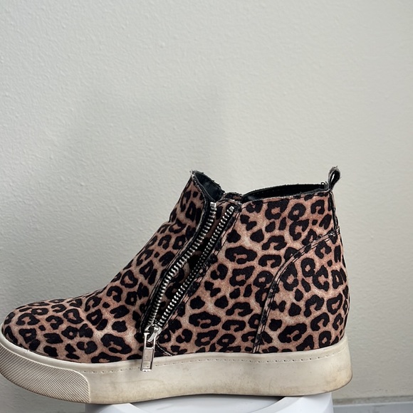 Zip High Tops - Picture 2 of 3